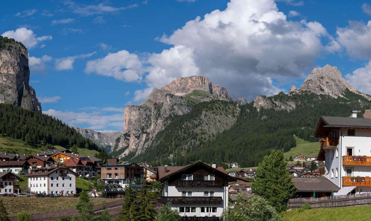 Aparthotel Monte 44 Selva di Val Gardena Exterior photo