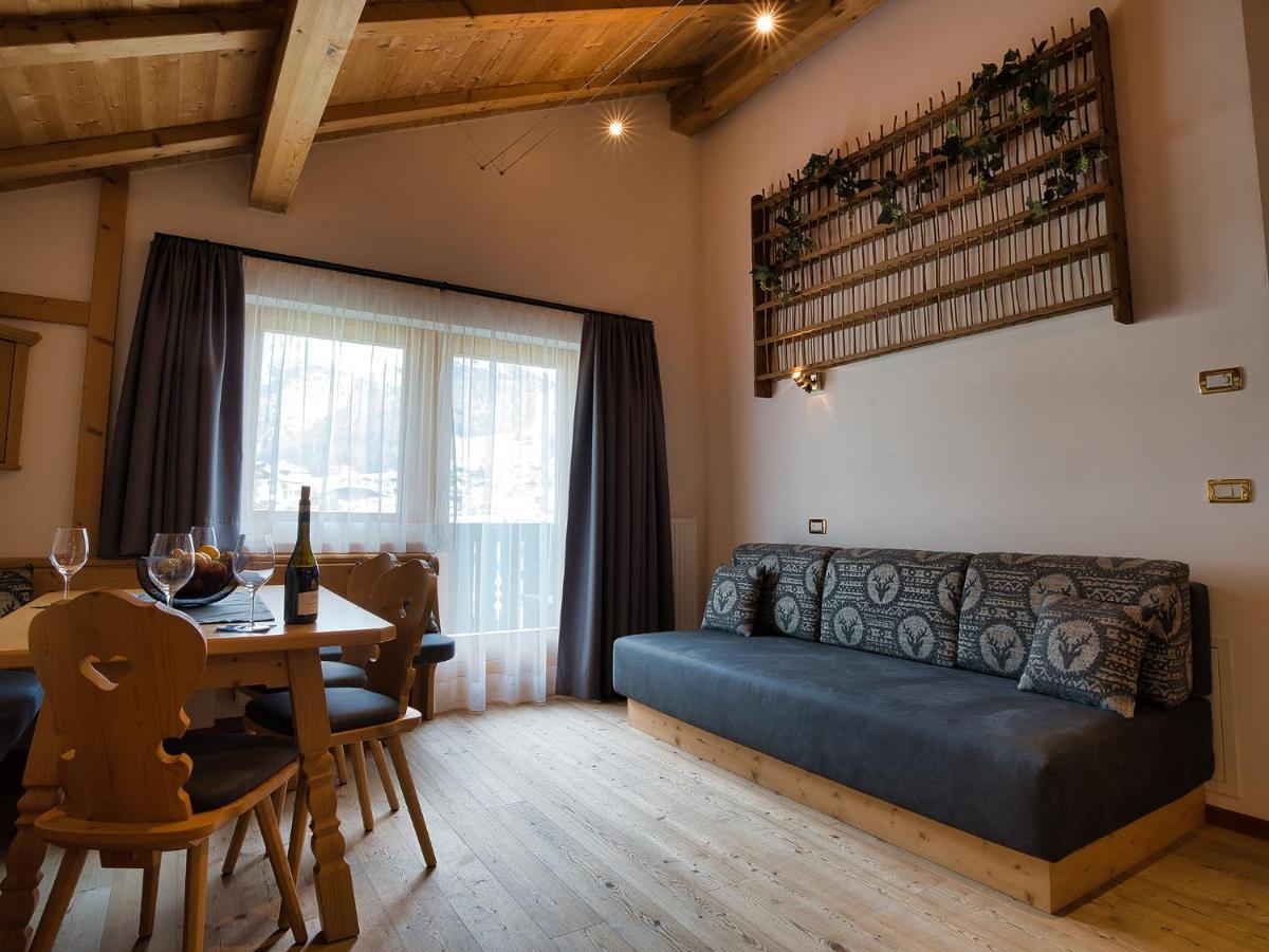 Aparthotel Monte 44 Selva di Val Gardena Exterior photo